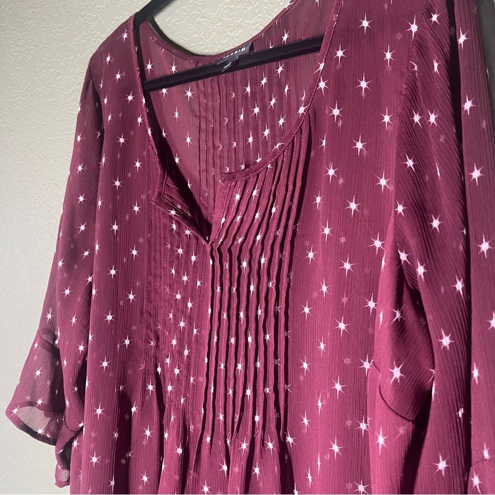Maroon chiffon top with celestial design - Picture 4 of 5